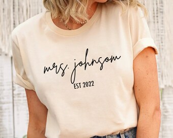 Mr Mrs Shirts, Personalized Mr Mrs Shirts, Engagement Shirts, Fiance Shirt, Couple Shirts, Bridal Shirt, New Wife Shirt, Custom Couple Shirt