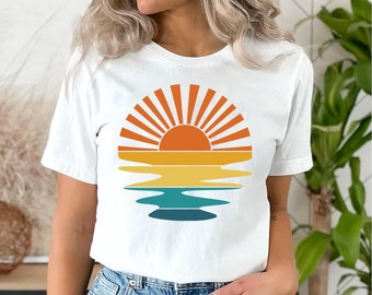 Retro Sunset Rays Wavy Shirt, Sun Shirt, Retro Sunshine Shirt, Sun Rays Tee, Beachy Vibes Tee,Retro Summer Time, Sunset Tshirt,Summer Tshirt
