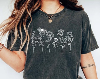 Wild Flowers Shirt, Wildflower Tshirt, Floral Shirt, Botanical Shirt, Flower Shirt, Nature Lover Shirt,Ladies Shirts, Womens Tees,Flover Tee