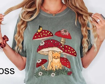 Comfort Colors® Cat and Mushroom Shirts, Goblincore Shirt,Cat Mushroom Shirt, Cat Lover Gift, Mushroom Tee,Cottagecore Shirt, Cat Owner Gift