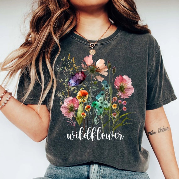 Wild Flower Shirt, Flower Tshirt, Retro Floral Shirt, Watercolor Wild Flower Shirt, Botanical Shirt, Gift for Women, Boho Wildflowers Nature