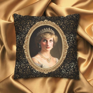 Diana Medium Weight Table Throw