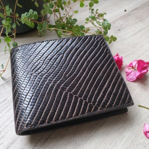 Cartera clásica de piel marrón oscuro hecha a mano, 100 % piel de cabra y becerro auténtica, con estampado de cocodrilo bebé, regalo de Navidad