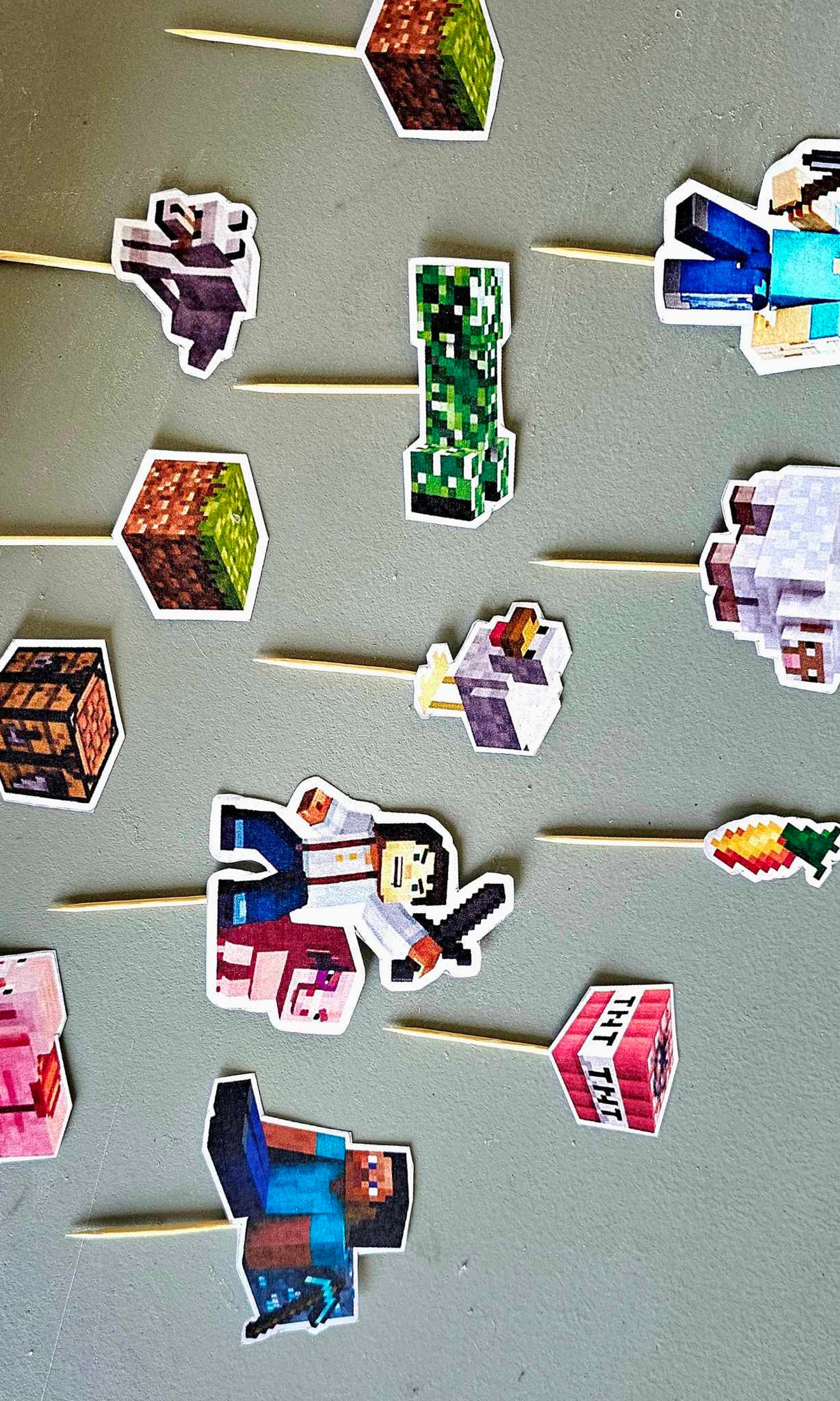 Minecraft Cupcake Toppers (Set of 12)