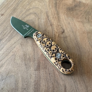 Cryptkeeper Waage für ESEE Izula II / benutzerdefinierte Waage für ESEE Izula / perfektes Geschenk