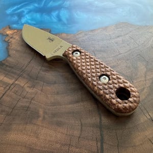 Walnut Knife handles Scales for ESEE Izula: Extended Handle with Hardware