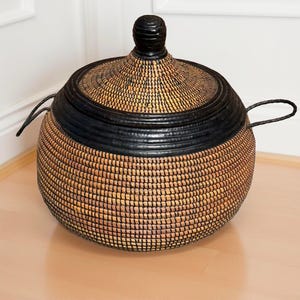Large Senegalese Storage Basket with Handle and Lid, Leather Trim, African Boho Home Decor, Sustainable Laundry or Warming Basket
