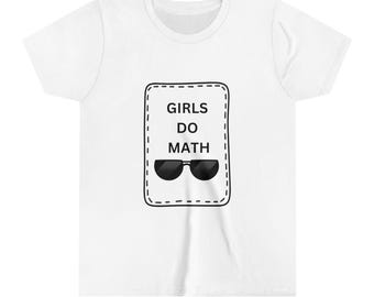 Girls Do Math Tee
