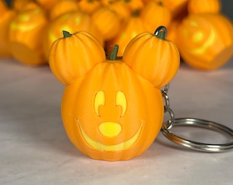 Halloween Mouse Pumpkin Keychain: Festive Fall Charm