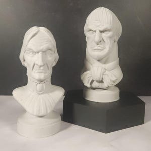 Haunted House Busts: &quot;Marble&quot; Effect Plastic Statues - Uncle and Aunt Set