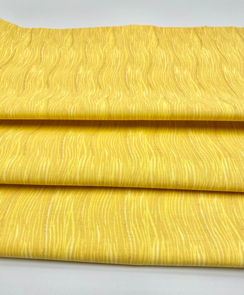 cotton quilt yellow wavy glitter