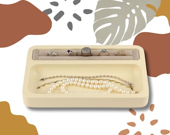 Catchall Tray With Ring Holder