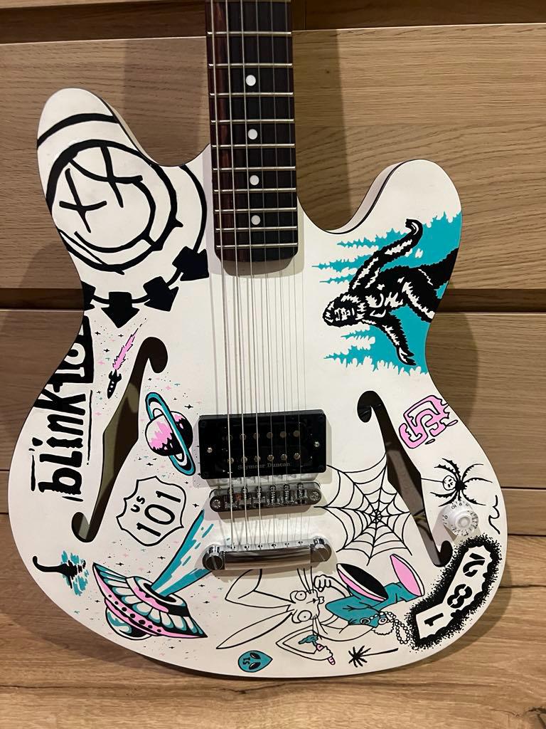 Tom Delonge Starcaster - Blinkcaster Guitar Replica - Etsy Tom Delonge Starcaster - Blinkcaster Guitar Replica - Etsy