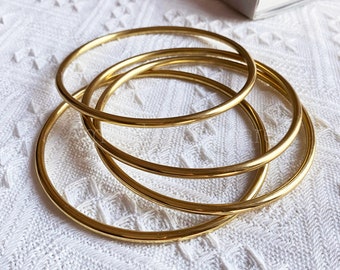 4 anelli in ottone massiccio per progetti fai da te da appendere - Anelli per macramè - Elementi decorativi per appendere oggetti alla parete - Confezione da 4