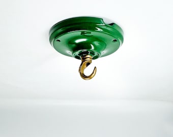 Dosel de cerámica verde de 10,9 cm con gancho de latón para colgar plantas, campanillas de viento, lámparas colgantes y decoración. Opción de gancho abierto o lazo cerrado.