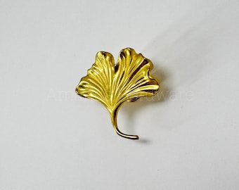 Cast Brass Ginkgo Leaf Knob – Nature-Inspired Cabinet Handle, Wall Hook, or Decor Accent, Perfect for Cabinets, Walls, and Drawers