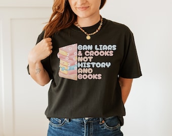I'm With The Banned, Banned Books Shirt, Banned Books Sweatshirt, Unisex Super Soft Premium Graphic T-Shirt,Reading Shirt. Librarian Shirt