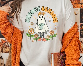 コンフォートカラーのレトロハロウィンゴーストシャツ、不気味な季節のTシャツ