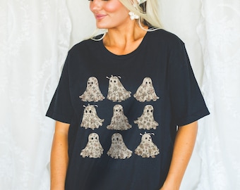 Camiseta de Halloween con fantasmas estilo boho toile, estampado de fantasma con lazo coqueto