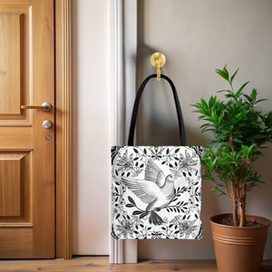 Free Palestine Tote, Arabic Clothing | Dove Tote Bag | Palestinian Art | Palestine Merchandise | Palestine Tote Bag | Palestinian Tote Bag