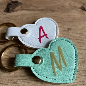 Llavero corazón para personalizar, llavero símil piel para personalizar con una letra, llavero para personalizar