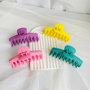 Matte Hair Hair Claw | Hair Accessories, Gifts For Her, Wedding hair comb | Elegant Claw, Bridesmaid gift, Birthday, Valentine’s | Comb claw