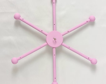 Cintre mobile à 6 bras de couleur rose bébé, bras mobile monté, nouveau-né, cadeau de bébé naturel