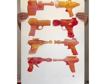 Handgemaakte Ray-Guns-zeefdruk: retro sci-fi pop-artposter (grote DIN A1, gesigneerd en genummerd)