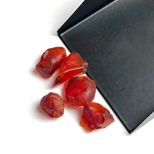 Natural carnelian gemstone chunks orange carnelian raw for jewelry making 5 pcs lot carnelian 16.40 cts healing chakra stone
