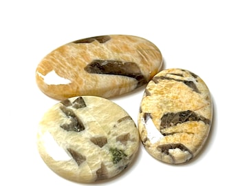 Trio di cabochon in feldspato grafico: pietre preziose naturali con motivi per gioielli, 42-22 mm, 140,65 ct