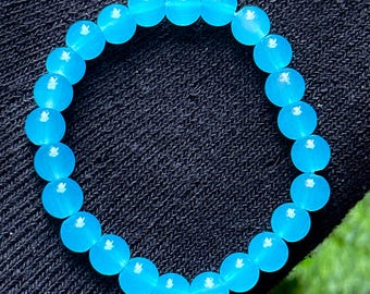 Pulsera de cuentas de vidrio azul cielo oscuro / Joyería elástica de 8 mm