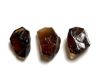 Raw Honey Quartz Nuggets: Chakra Healing Stones, 3 pcs (20-15mm, 39 cts)