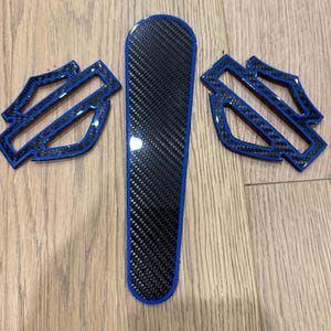 Carbon Fiber Set for Road Glide & Street Glide - 2009 + (dash insert and tank emblems)