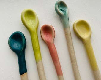 Handgemachte keramische Löffel