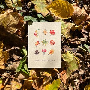 Grußkarte Herbstspaziergang, Herbstkarte, Aquarellmotiv, Birne, Bunte Blätter, Pilze, Zapfen, Eichhörnchen, Grußkarte DIN A6, aus Graspapier