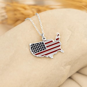 14K goud geëmailleerde ketting Amerikaanse vlag kaart, patriottische Amerikaanse sieraden, bedelhanger VS Territories