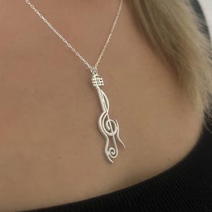 Treble Clef Violin Necklace, Necklace for Music Lovers, Gold Violin Jewelry, Gift for Violin Players, Violin Necklace, Gift for Violinists