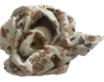 Blanket Warm and Cosy for Rabbits, Cats, Dogs and small pets75cm x 75cm