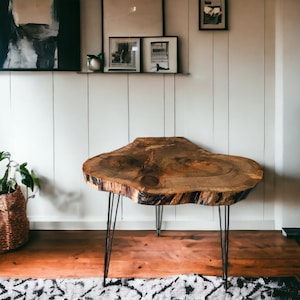 Live Edge Walnut Coffee Table, Antique coffee table, Rustic Coffee Table, Epoxy Coffee Table, Unique Coffee Table, Handmade