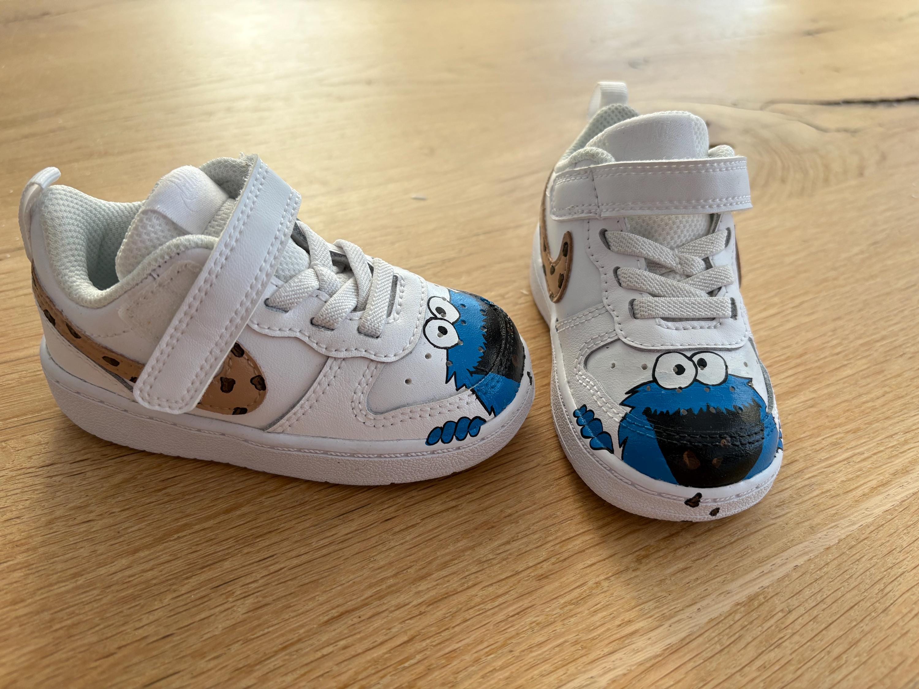 cookie monster nike dunks