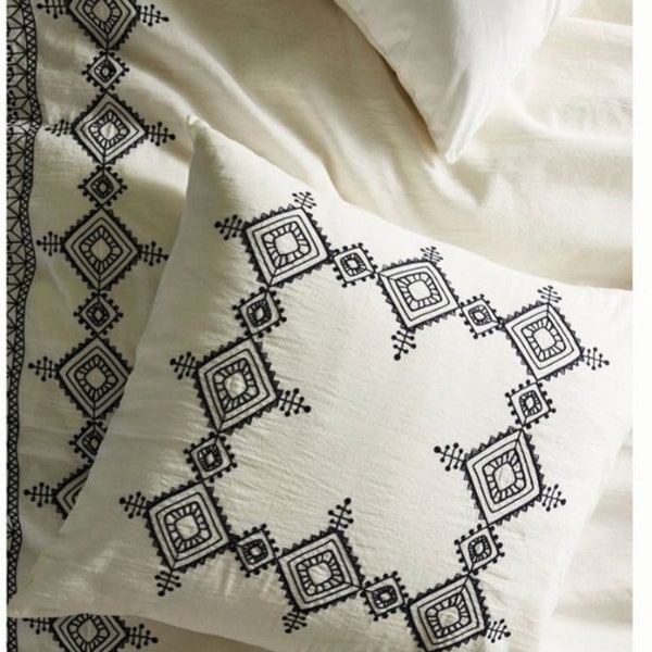 Machine à broder pour oreiller, motif de broderie d'oreiller de style marocain, motif de broderie d'oreiller berbère, motif de broderie de housse de couette.