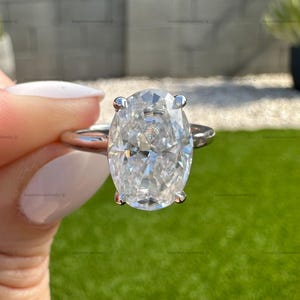 4 CT Oval Cut Moissanite Verlobungsring | 14K Weißgold | Diamant Solitär Ring | Hochzeit & Jubiläumsschmuck