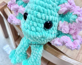 Peluche de ajolote de ganchillo hecho a mano: un animal de peluche suave, un lindo amigo acuático y un regalo.