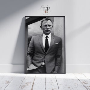 Daniel Craig Poster, Movie Star Wall Art, Fine Art Print, Celebrity Decor, Gift for James Bond Fans