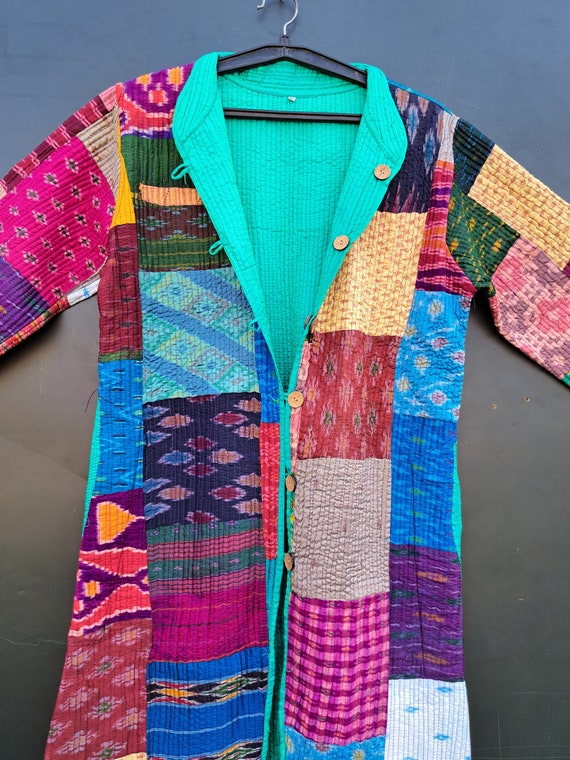 Womens Wear Reversible Handmade Quilted Jackets, Winter Wear Indian Handmade Vintage Silk Saree Patchwork Jackets, Quilted Jackets GIFT HER,