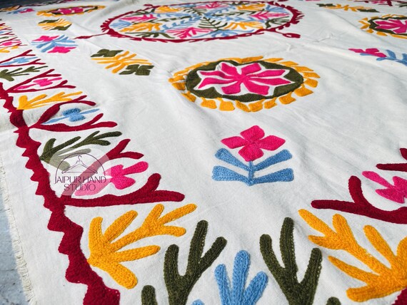 Unique design Embroidery suzani bedsheet | Floral Embroidery suzani bedspread | Suzani tapestry | Bridesmaid suzani | Gift for her.