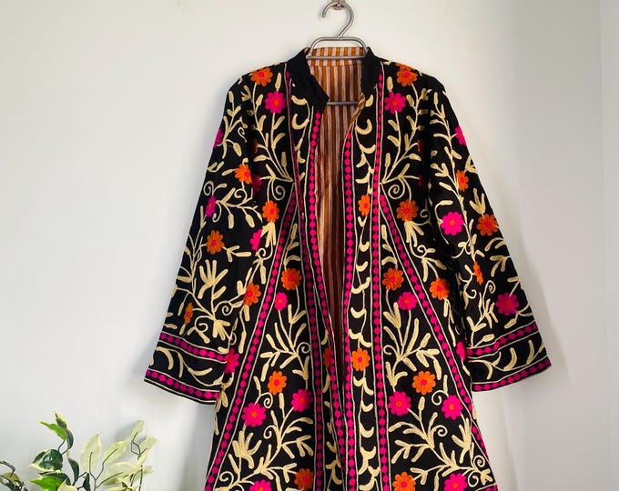 Indian Suzani Embroidery Jacket , Ladies short bomber coat, cotton Jacket For Women Bohemian Style, Gift For her