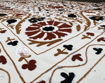 Beautiful thread Embroidery work suzani blanket | Handmade wall hanging throws | Uzbek suzani tapestry | Bridesmaid suzani | Gift for her.