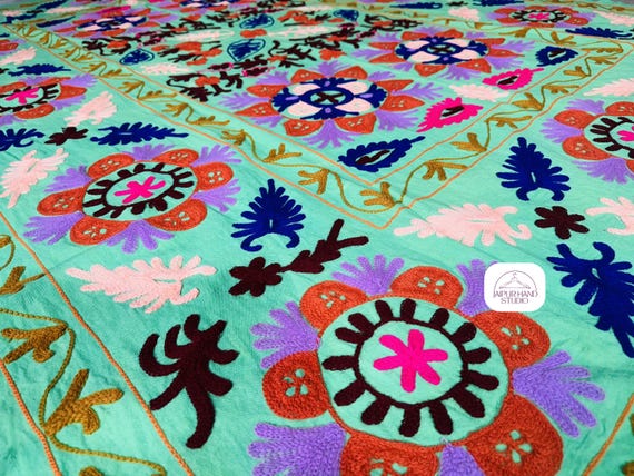 Green color Uzbek suzani tapestry | Handmade embroidery bedspread | Home decor suzani | Suzani soft blankets | Gift for Christmas.
