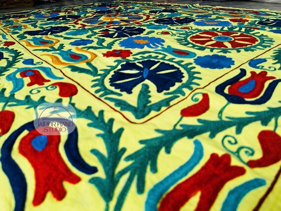 Uzbek suzani Queen size tapestry | Boho suzani bedspread | Suzani soft blankets | Suzani bedsheet | Bridesmaid suzani | Gift for Christmas.
